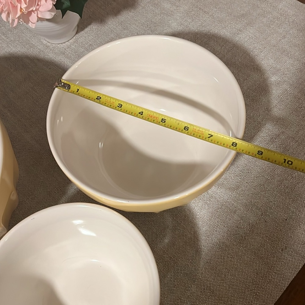 Williams-Sonoma Yellow Ceramic Bowls - Fluted Design - Picture 10 of 12